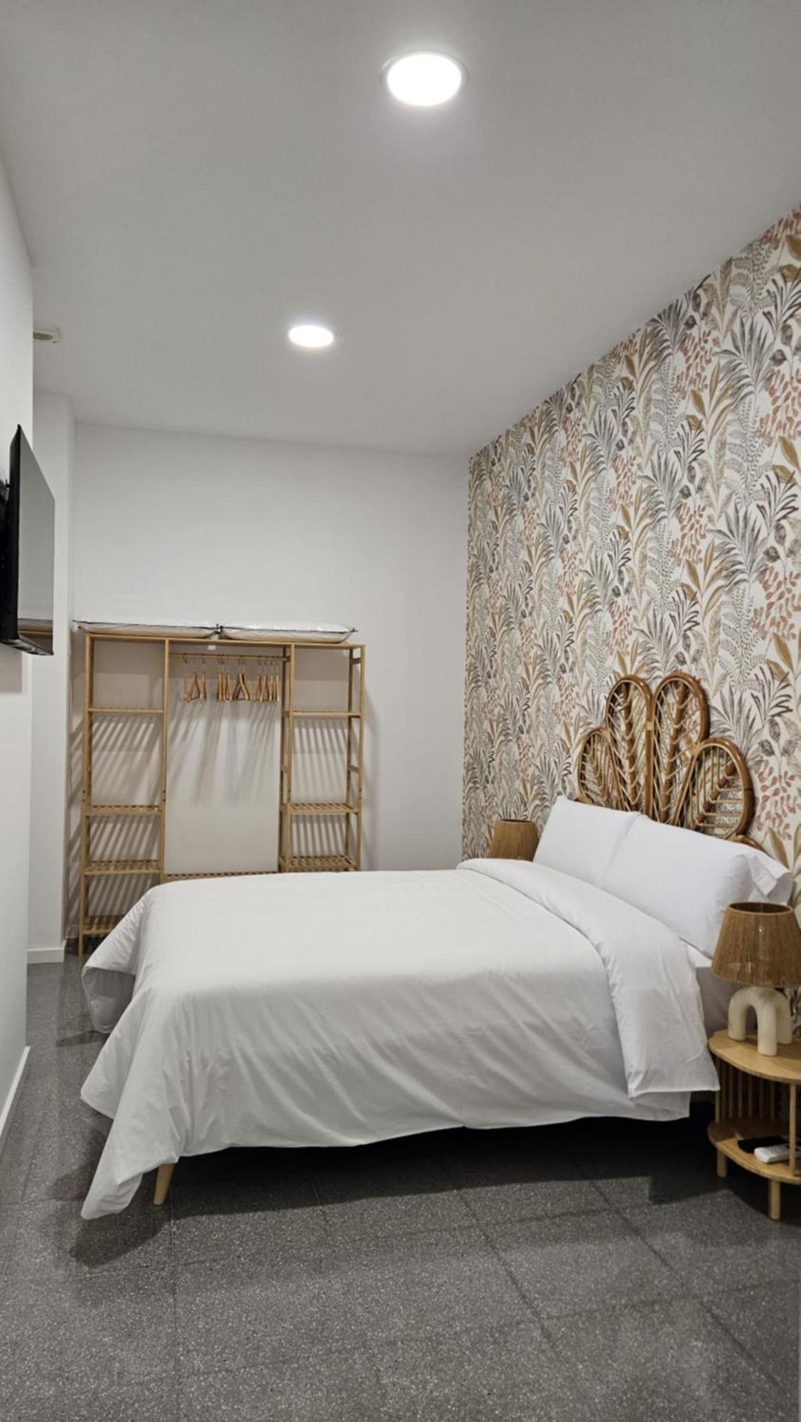 Imperial Apartamentos Puerto Валенсия Экстерьер фото